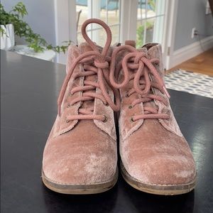 Not Rated pink velvet boots
